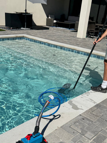 Pool vacuuming in Washington Utah
